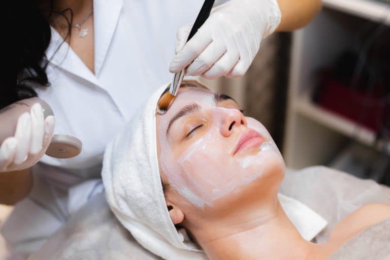 TÉCNICO EM ESTÉTICA: VANTAGENS DE SER MEI